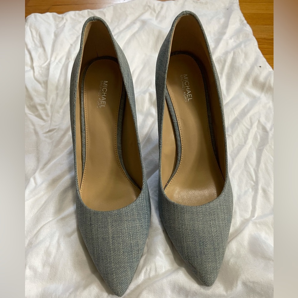 Michael Kors Heels - Picture 2 of 4